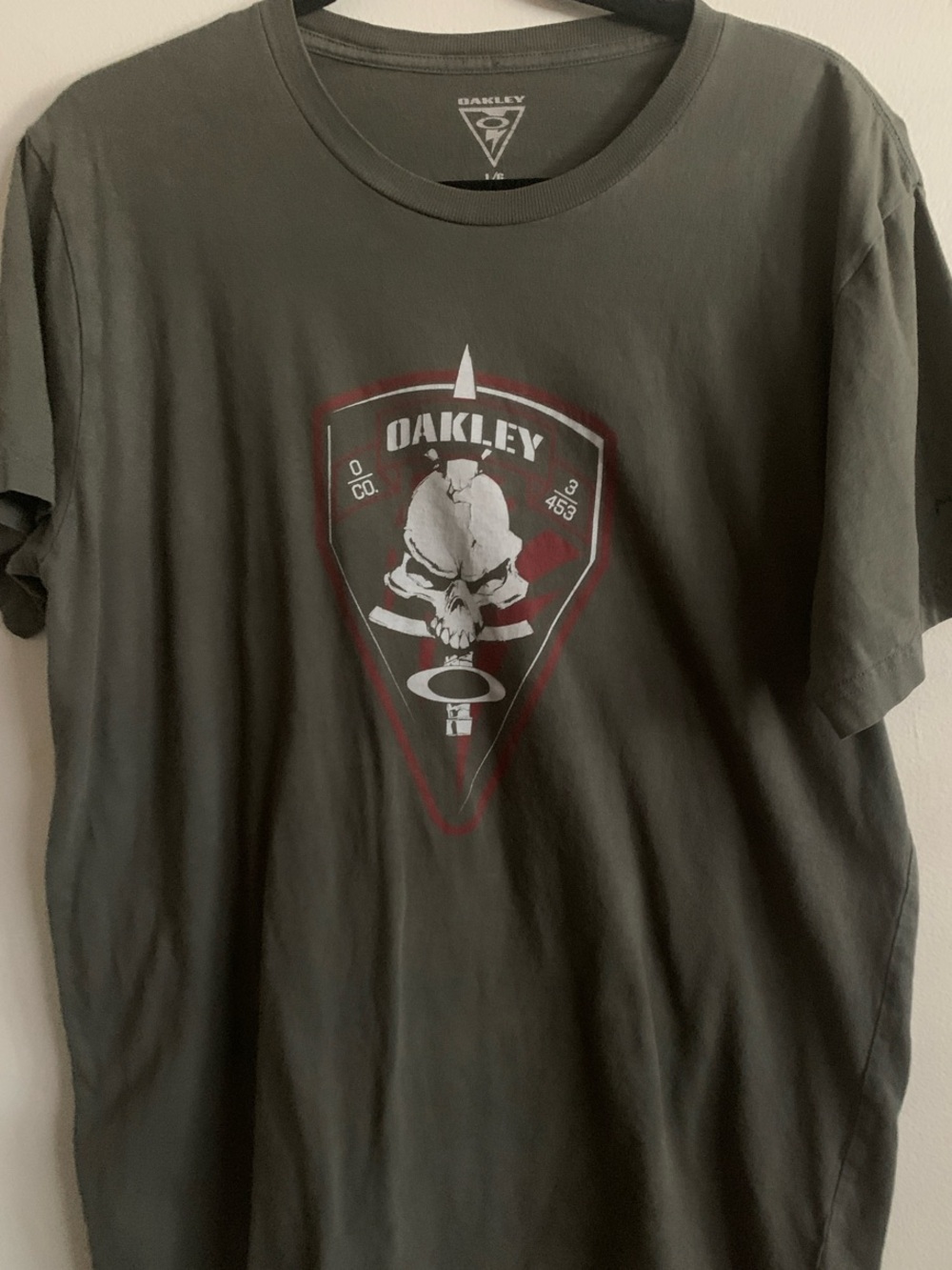 Oakley Mens T-shirt - Picture 3 of 6